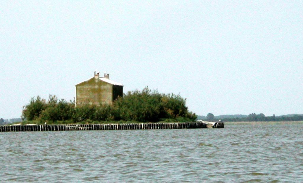 Appartamento Guido Reni Lido di Spina Bagian luar foto
